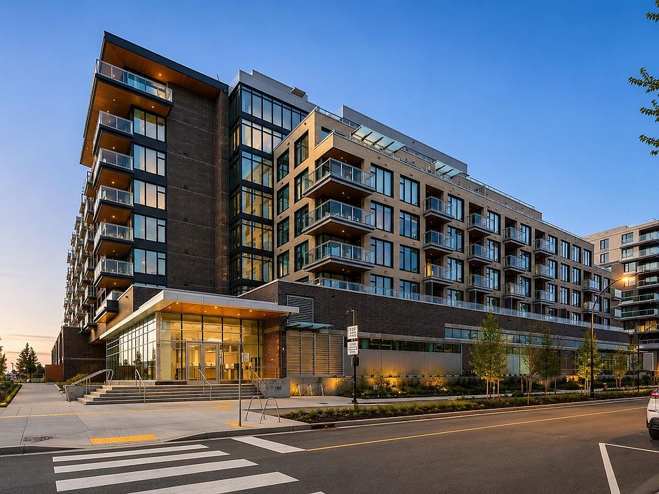 1st image of 755 Harbourside Dr #312