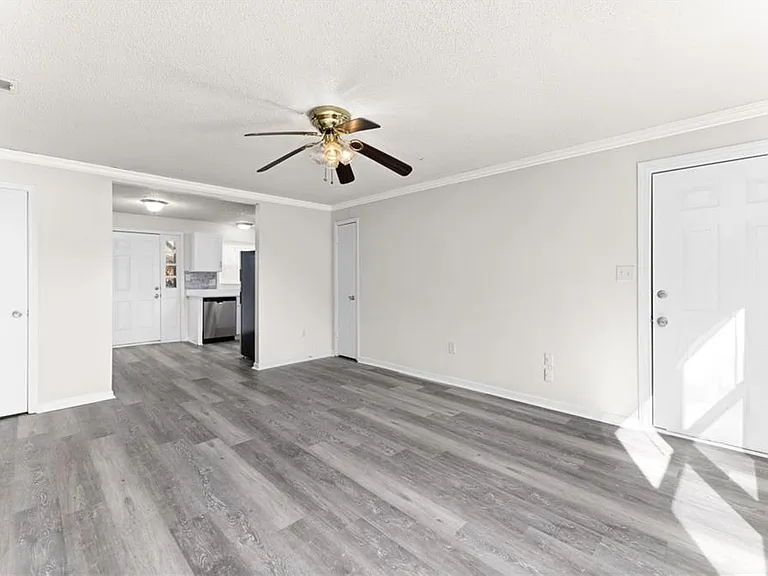 121 Mark Twain Cir — Photo 8