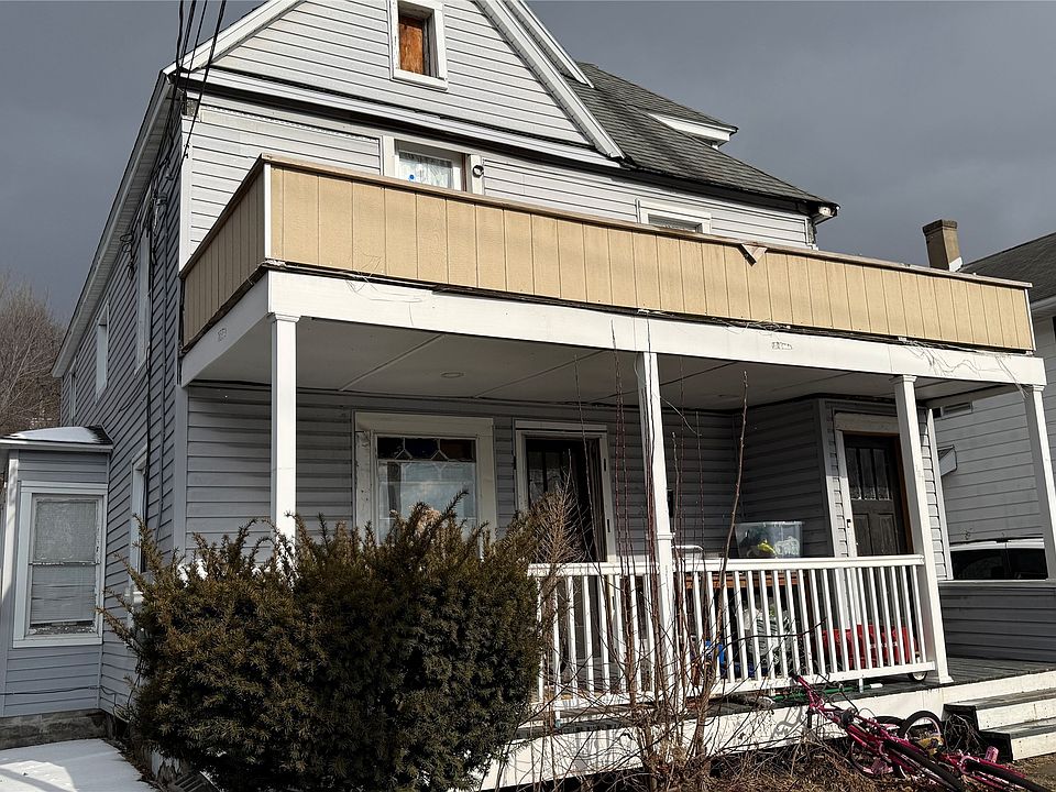 1st image of 307 E Franklin St