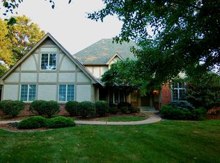 4 Morganfield Ct, Chesterfield, MO 63005