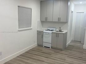 2181 NE 167th St, Miami, FL