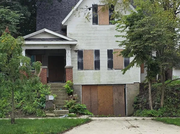 219 E 6th St, Marysville, OH 43040