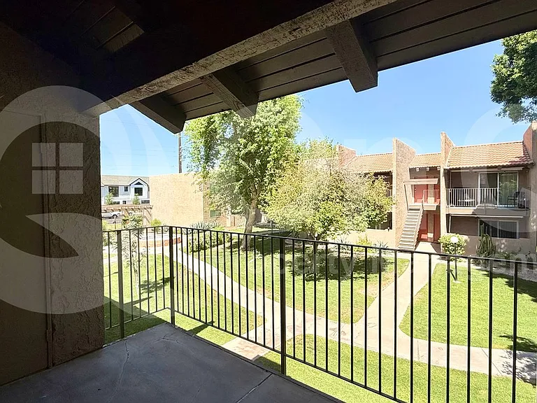 5525 E Thomas Rd #R7 — Photo 11
