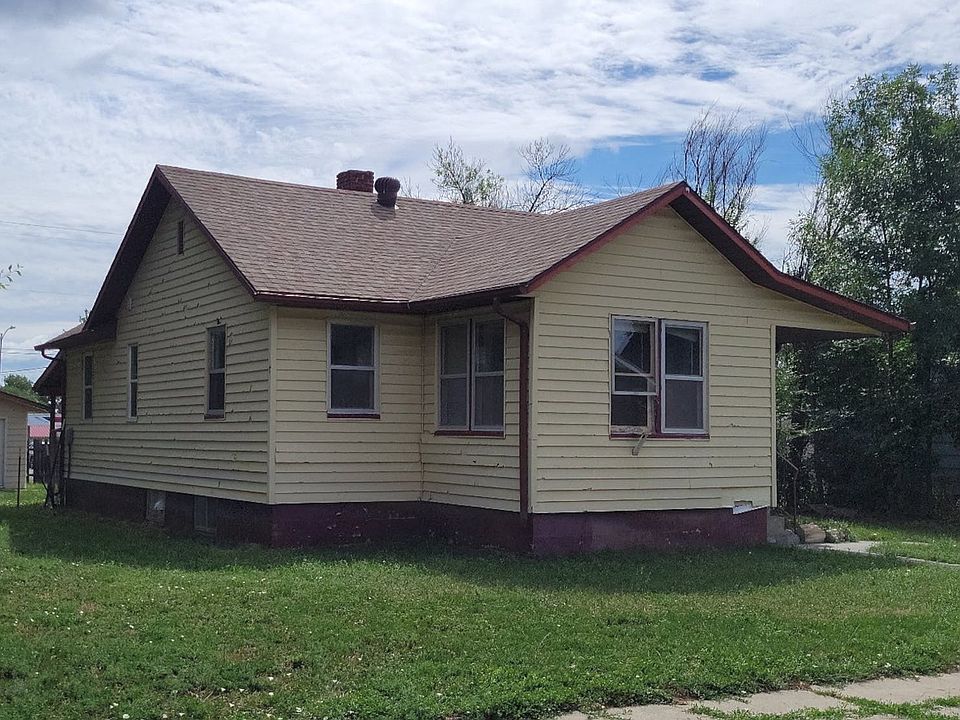 814 1st St W, Roundup, MT 59072 Zillow