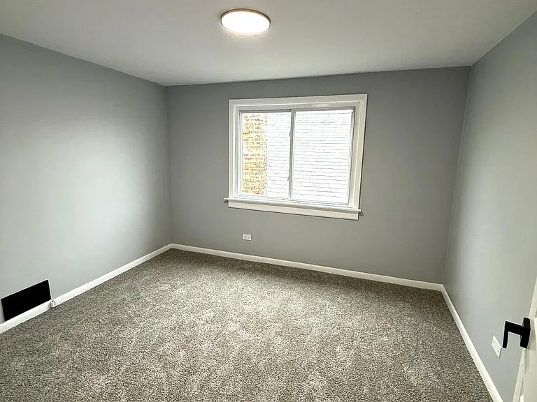 7533 S Michigan Ave — Photo 13