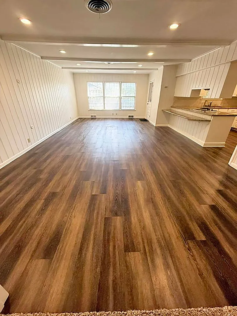 Beautiful 3 Bdrm 2 Bath Home w a Mother-in-Law Suite read to be rented in Denton Texas. — Photo 2