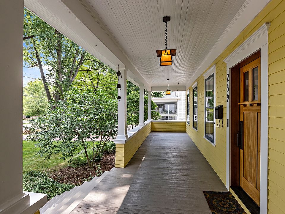 239 N Batavia Ave, Batavia, IL 60510 Zillow