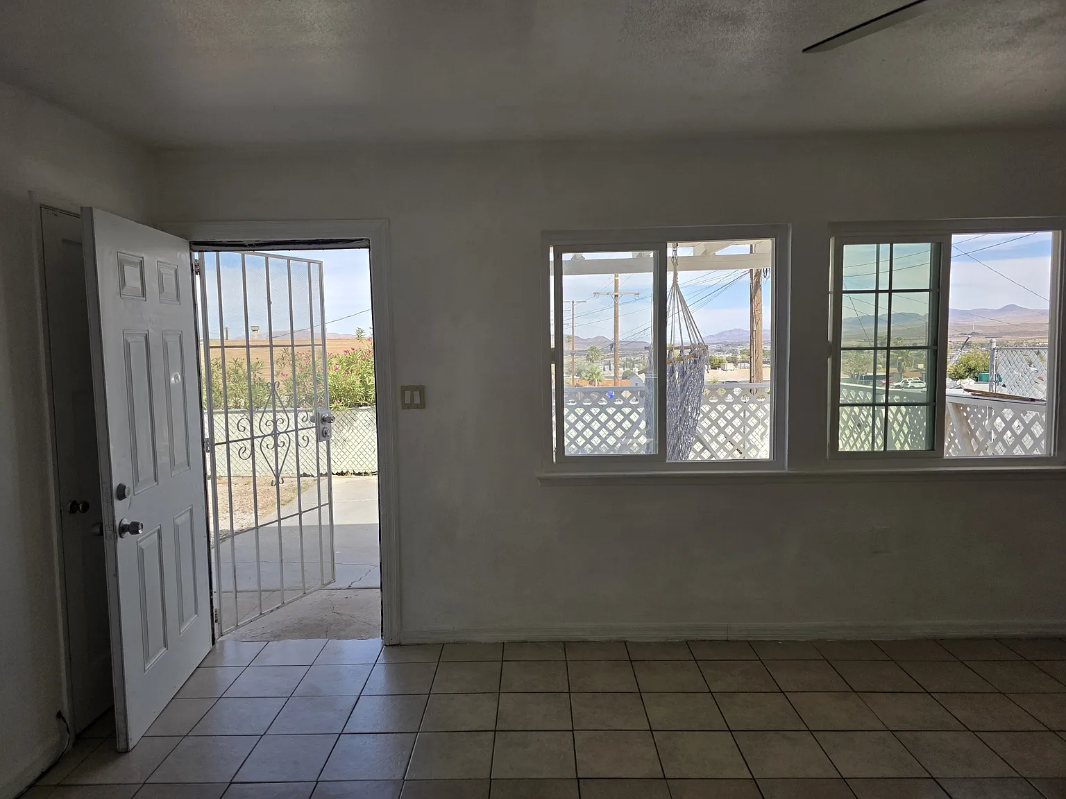 3 bed, 1066 sqft, $1,800 — Photo 4