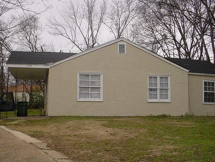 Front view of home.