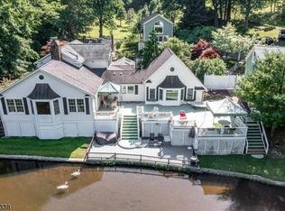 637 E Hill St, Califon, NJ 07830