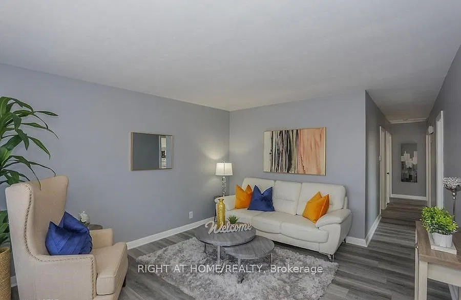 4 bed, $2,700 — Photo 4