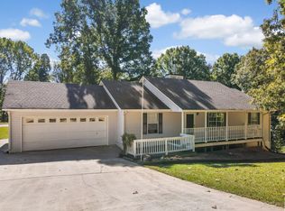 325 Buddy Burt Rd, Dawsonville, GA 30534