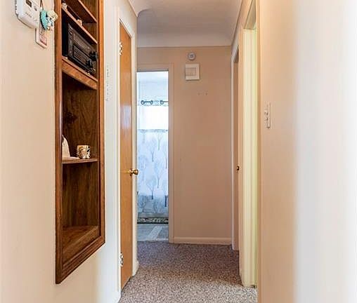 5th image of 23434 Crossley Ave