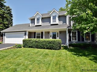 408 Wakefield Ln, Geneva, IL 60134