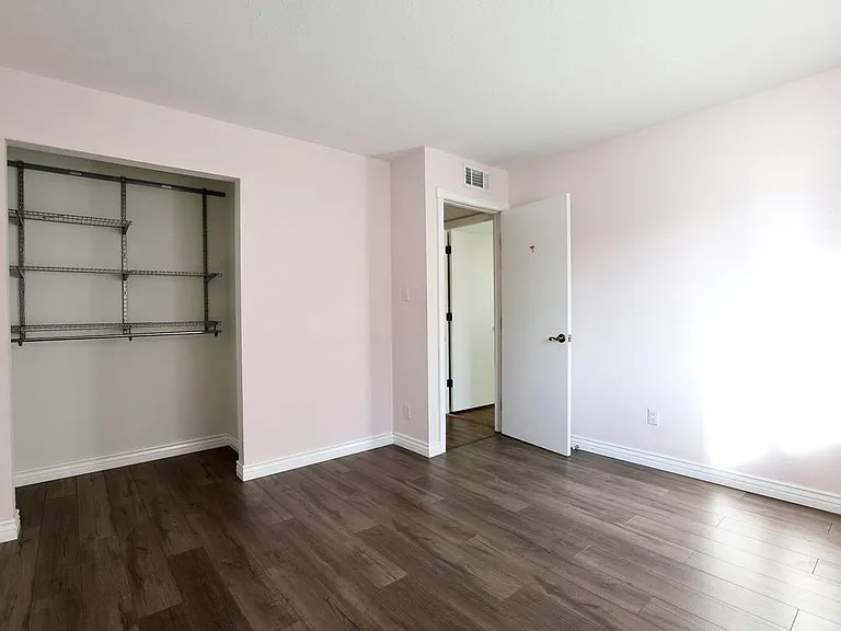 12601 Elyse Pl SE — Photo 12