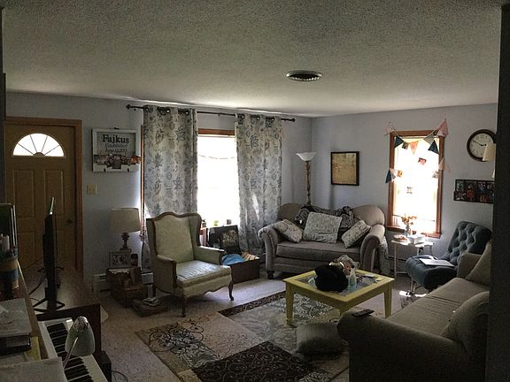 2nd image of 1109 Park Ave