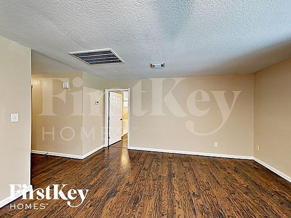 3rd image of 3602 Willie Way