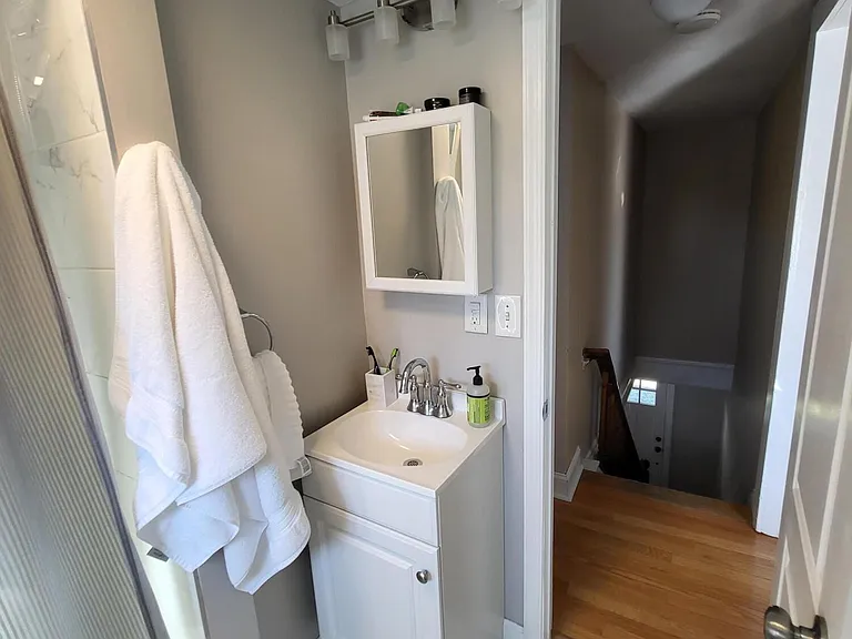 49 Locust Ave — Photo 17