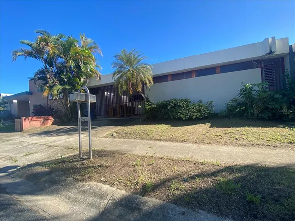 Villa Venecia Calle 1 #21, Carolina, PR 00983