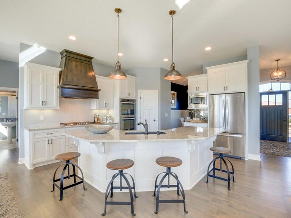 1st image of 5805 Peony Ct N