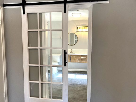 4th image of 1823 Saddlecreek Dr