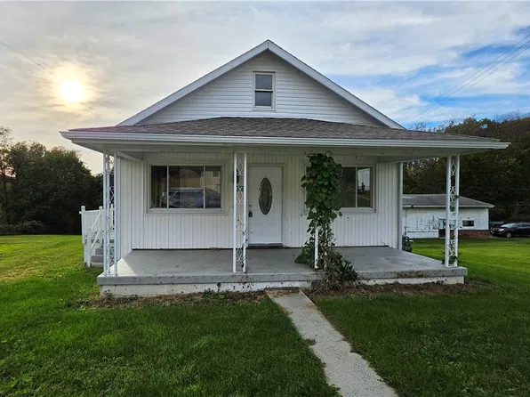 357 Hedges St, Hopedale, OH 43976