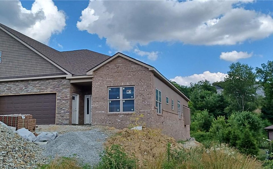 2nd image of 4006B Derby Ct