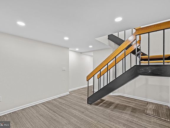 3rd image of 1615 Q St NW APT T1