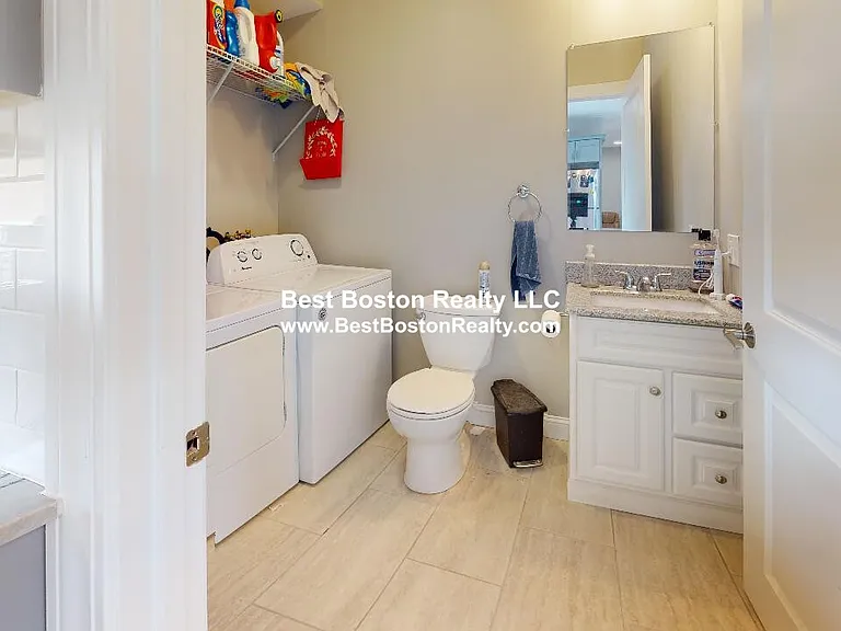317 Main St #3 — Photo 5