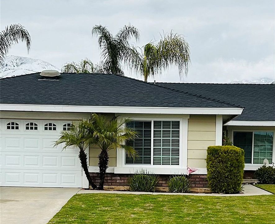 2nd image of 28362 Sycamore Dr