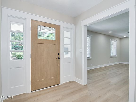 5th image of 2254 Overton Road