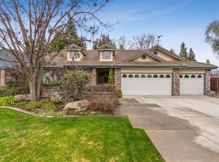 2353 Decatur Ave, Clovis, CA 93611