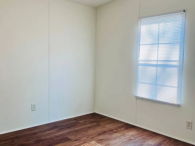 2604 Elderberry Trl — Photo 18