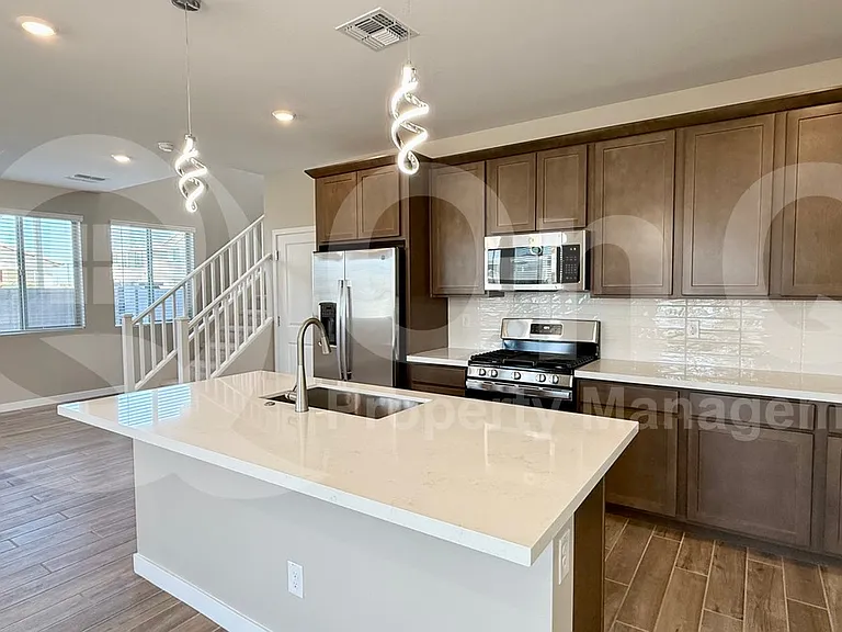 3189 S 180th Ln — Photo 7