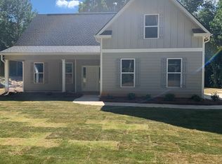 91 Oak Rd, Locust Grove, GA 30248