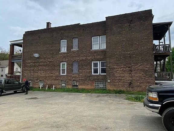 2nd image of 5902 Linwood Ave