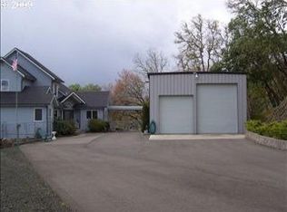 448 Sinclair Ln, Roseburg, OR 97471