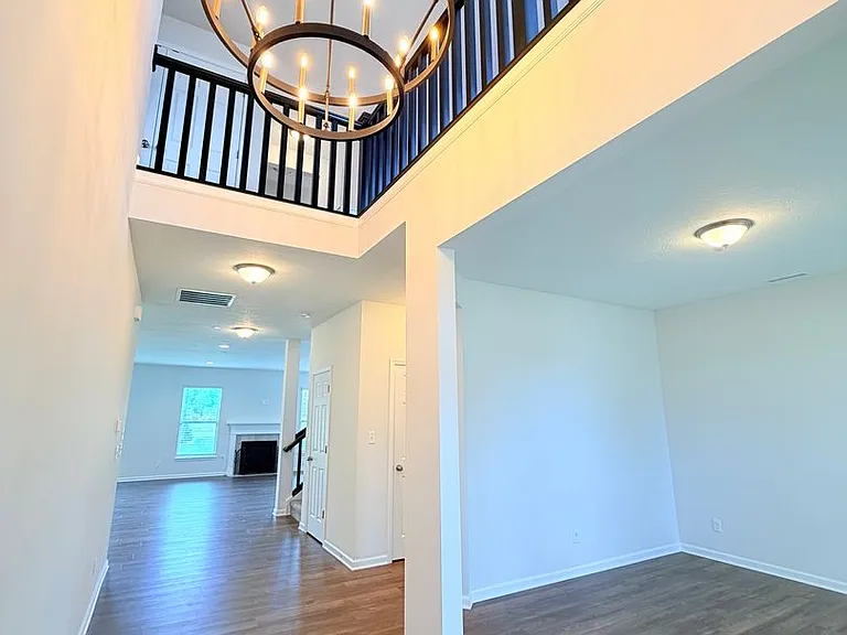 4030 Omaha Dr — Photo 5