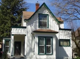 325 3rd St, Yreka, CA