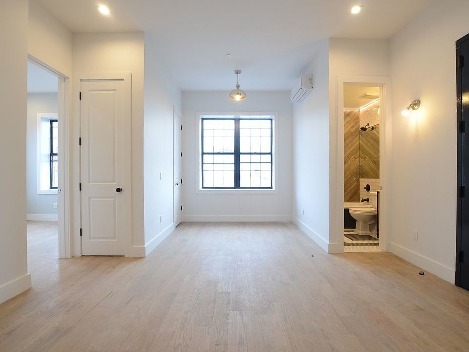1st image of 196 Montrose Ave #2NLSL