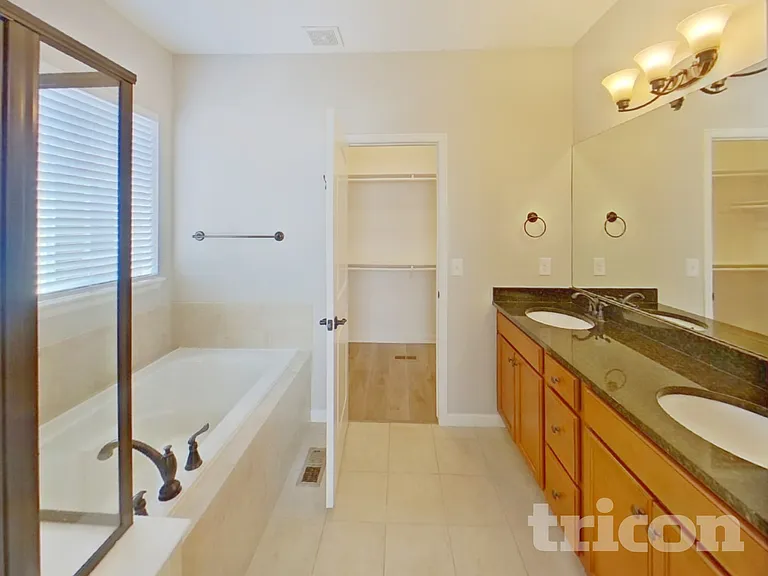 1512 Chokeberry St — Photo 10