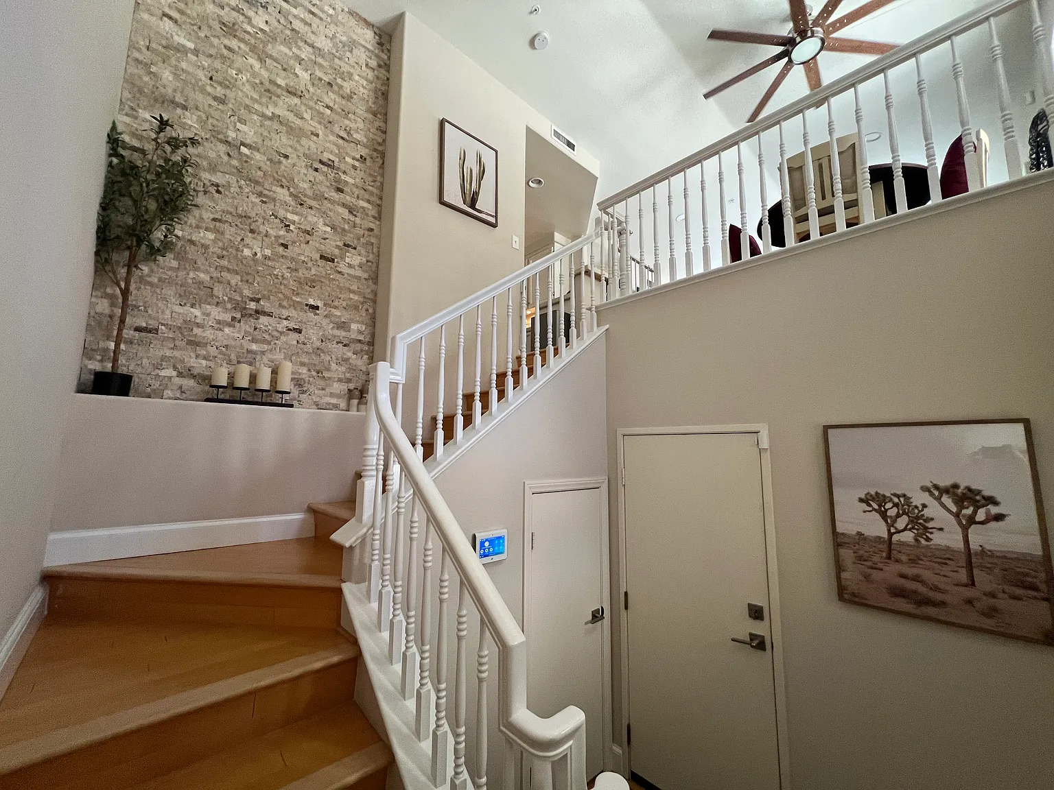 2 bed, 1131 sqft, $4,125 — Photo 2