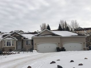 445 Flora Dr, Spring Creek, NV 89815