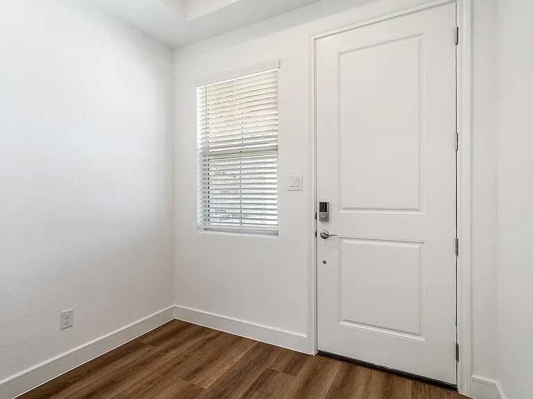 619 Sunflower Trl — Photo 17