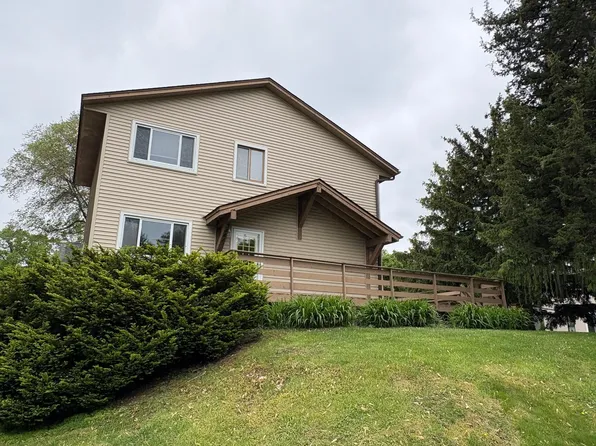 3441 Pilgrim Ln N, Plymouth, MN 55441