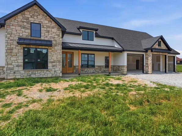 2908 Rivington Dr, Columbia, MO 65203