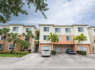 1303 Myrtlewood Cir E, Palm Beach Gardens, FL 33418