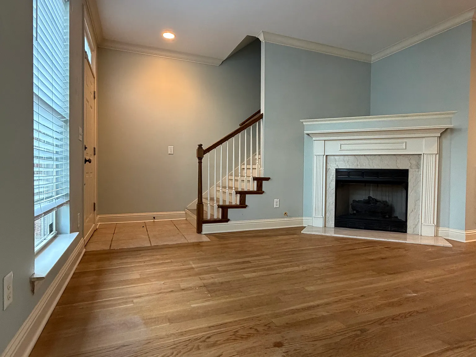 2 bed, 1332 sqft, $2,295 — Photo 2