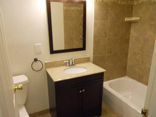 4 bed, 1400 sqft, $2,300 — Photo 4