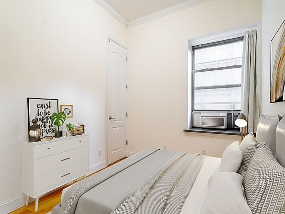 3rd image of 1875 Lexington Ave #1B